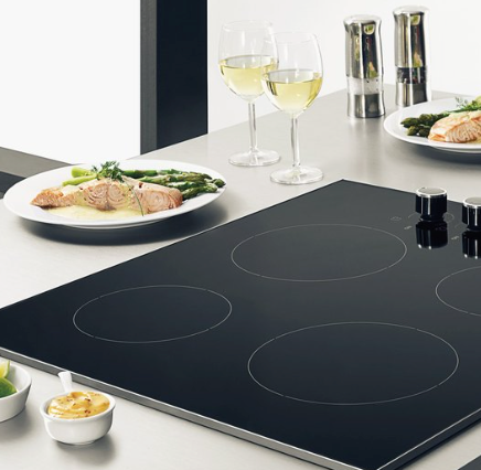 How to Use Carbon Steel Pans on Induction Cooktops (Compatibility & Tips)