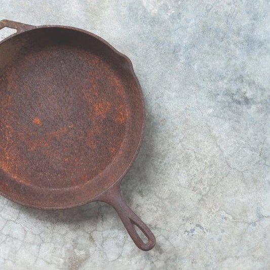 How to Maintain a Carbon Steel Pan: Preventing Rust & Warping